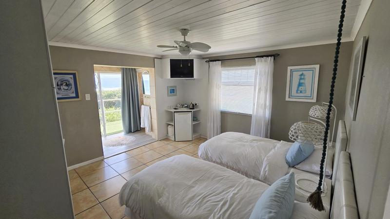 7 Bedroom Property for Sale in De Kelders Western Cape